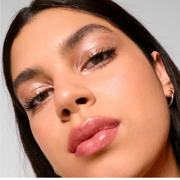 Sephora collection makeup bundle, including blush, plum lip gloss and cotton - Picture 5 of 16